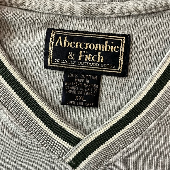 Abercrombie & Fitch Lightweight Sweatshirt - Picture 6 of 7